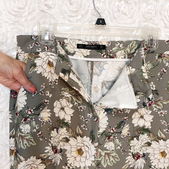 Zara Basic Gray Floral Print Pants - Picture 5 of 8